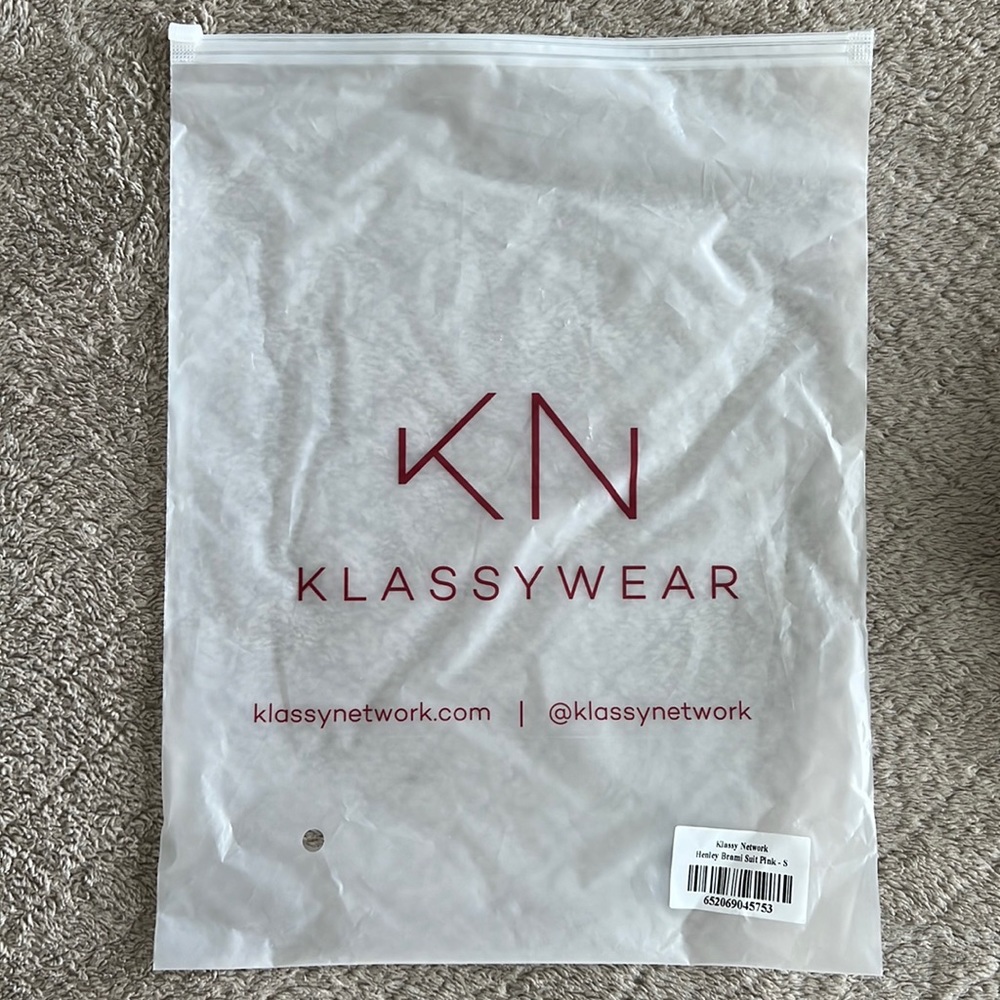 Klassy network body suit